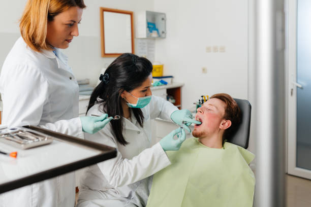 Best Weekend Emergency Dentist in Moundridge, KS